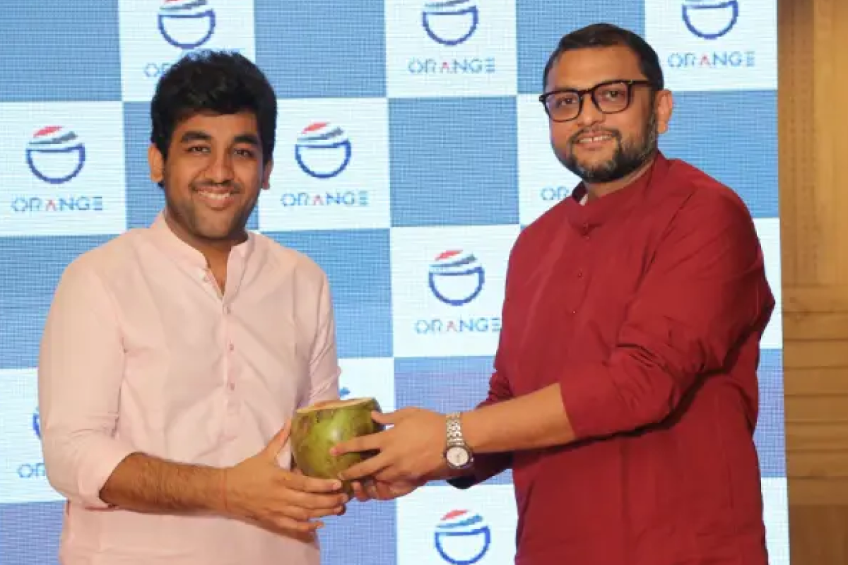 gift ceremony on orange o tec